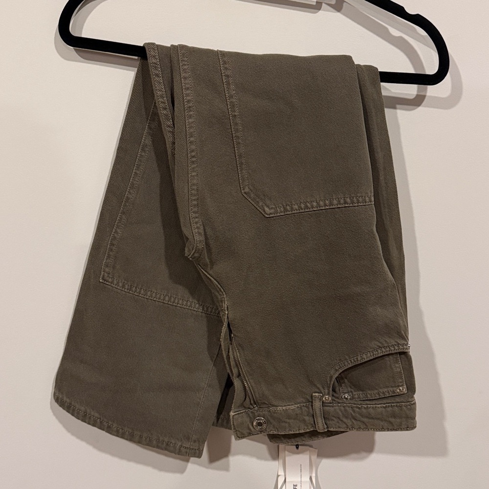 Mid Rise Green Jeans - Picture 6 of 7